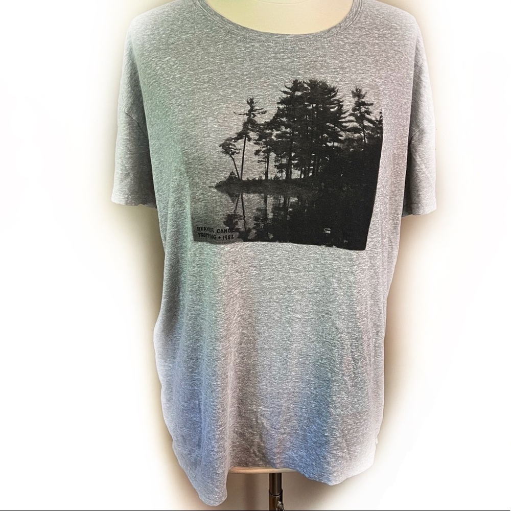 BEAVER CANOE cottage scene oversized tee size medium